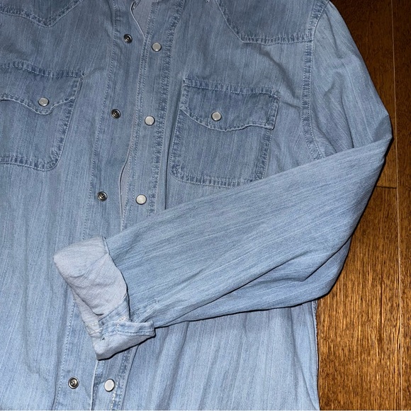 Custom hand painted shirt - Picture 3 of 8